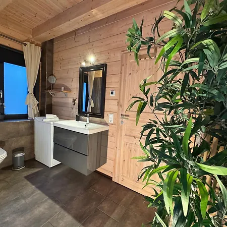 Ferienhaus Harz-blockhaus, 4 Und 5 Sterne, Sauna - Und Kamin - Hütte Goslar